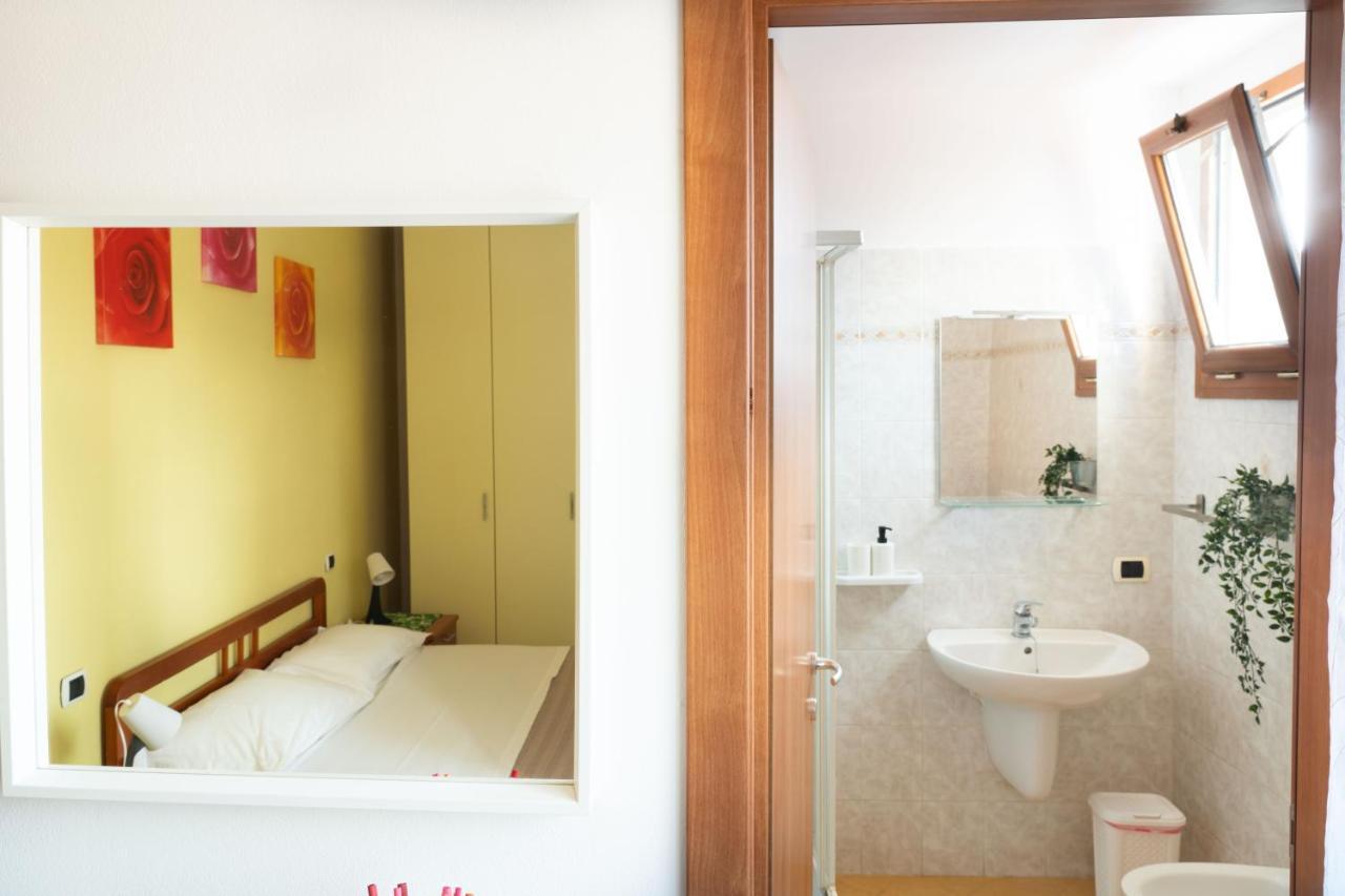 Residence Yellow リミニ エクステリア 写真